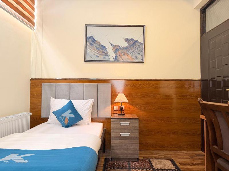 Khyber Hotel - image 10