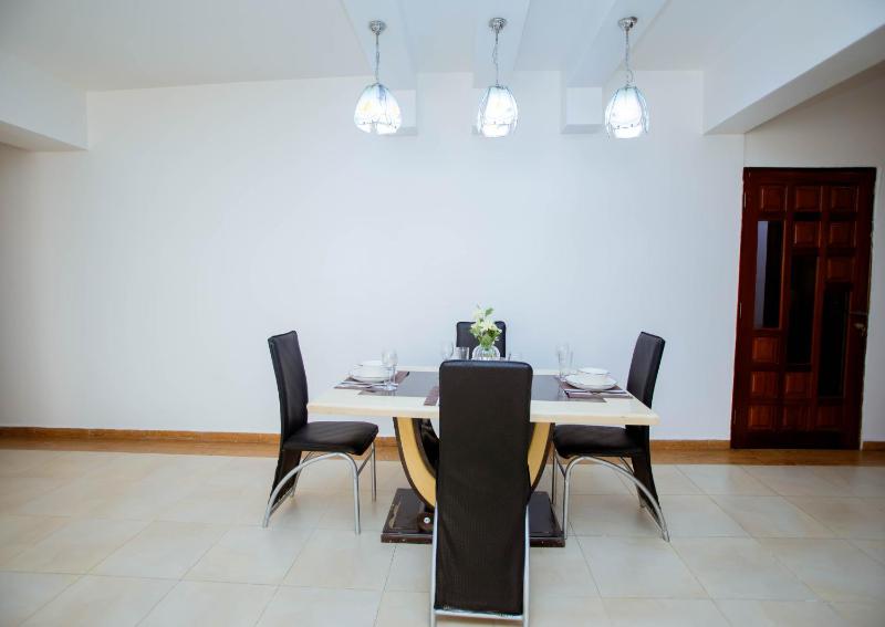 Tima Residence Shared kitchen & Living Area with Seaview 25 min from Airport - image 11