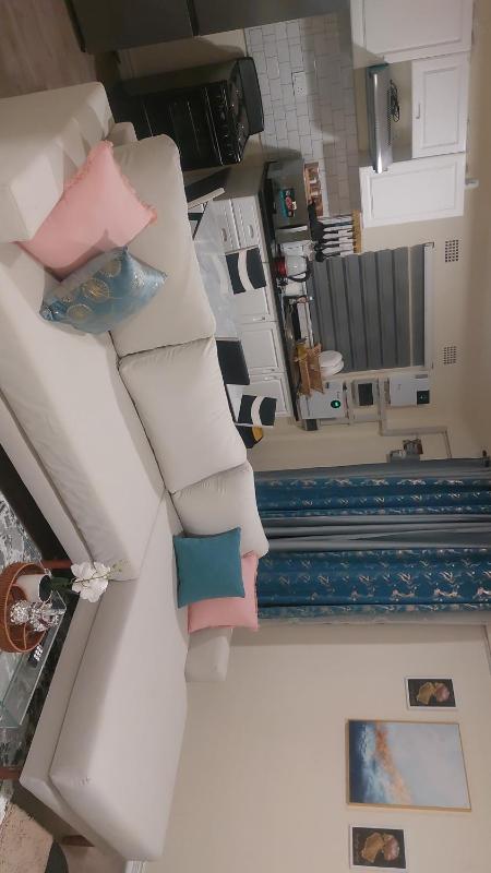 24B Louieville apartment - image 10