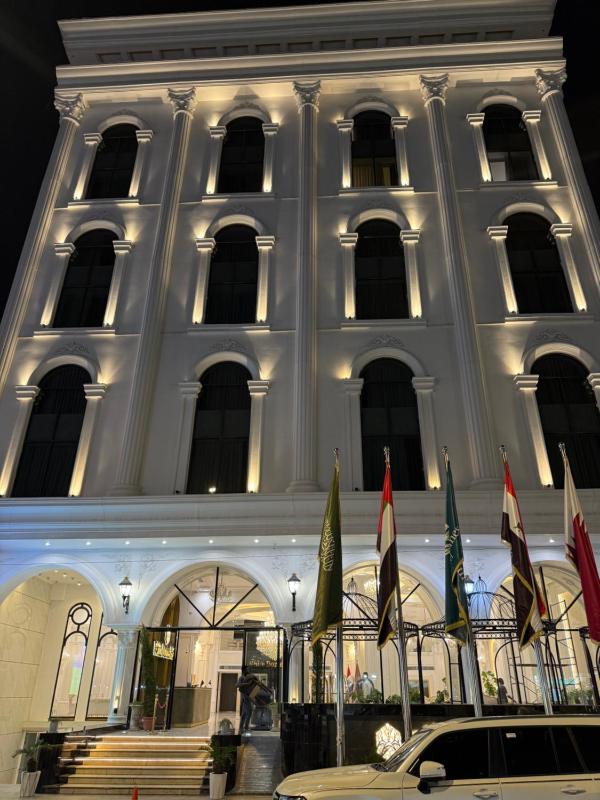 White Domes Hotel - image 1