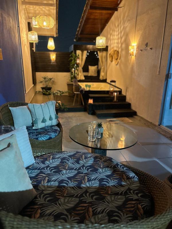 Chalé com lareira & jacuzzi privativa aquecida 300 m da Praia e Roda Gigante - image 34
