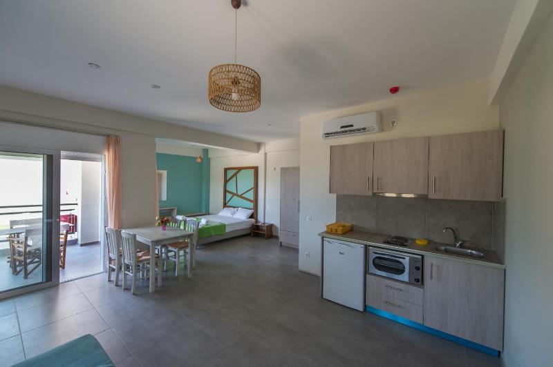 Apartment with Partial Sea View - 1st floor image 2