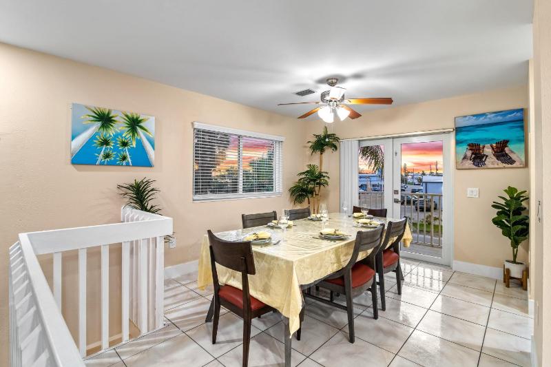 Dolphin Resort - 123 - image 28