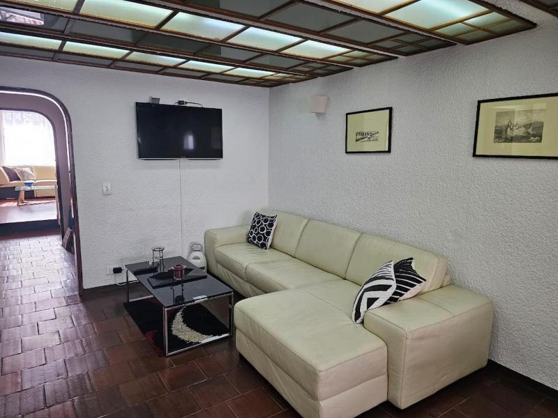 La Casa - image 2