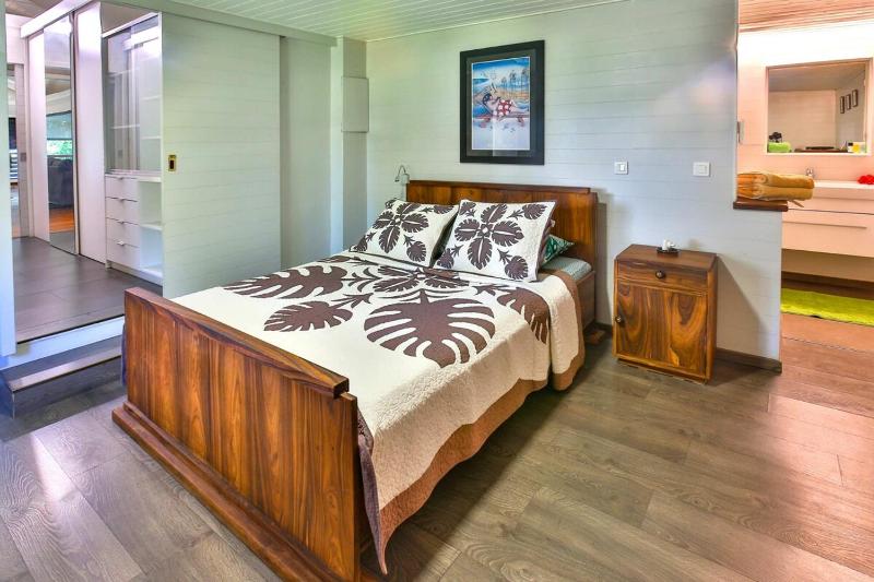 Tropical cocoon with 2 bedrooms - image 6