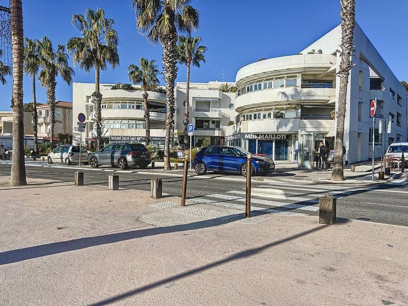 Appartement climatisé avec parking 2 chambres à La Ciotat - FR-1-770-65 - image 7