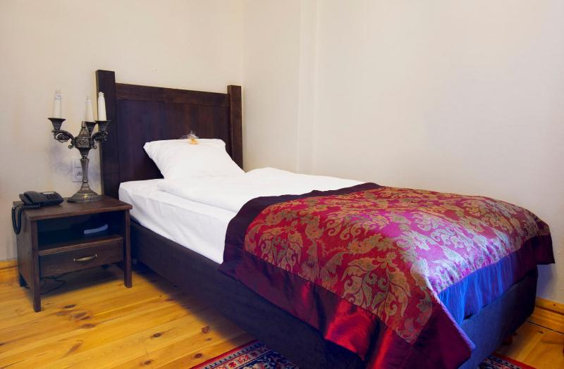 Double or Twin Room image 4