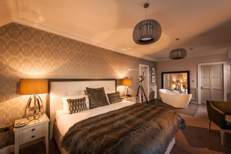Superior Double or Twin Room image 1