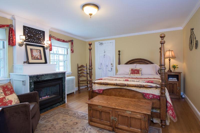Standard Queen Room - Garden Room image 3