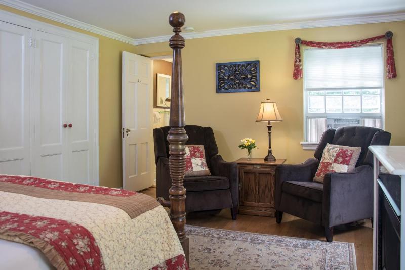 Standard Queen Room - Garden Room image 2
