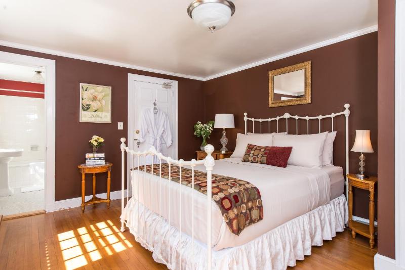 Deluxe Queen Room - Mountainview Room image 4