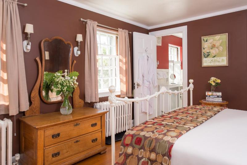 Deluxe Queen Room - Mountainview Room image 3