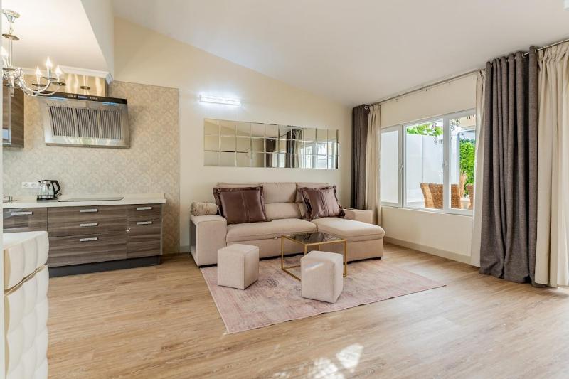 Luxury Home in Costa Adeje - image 6