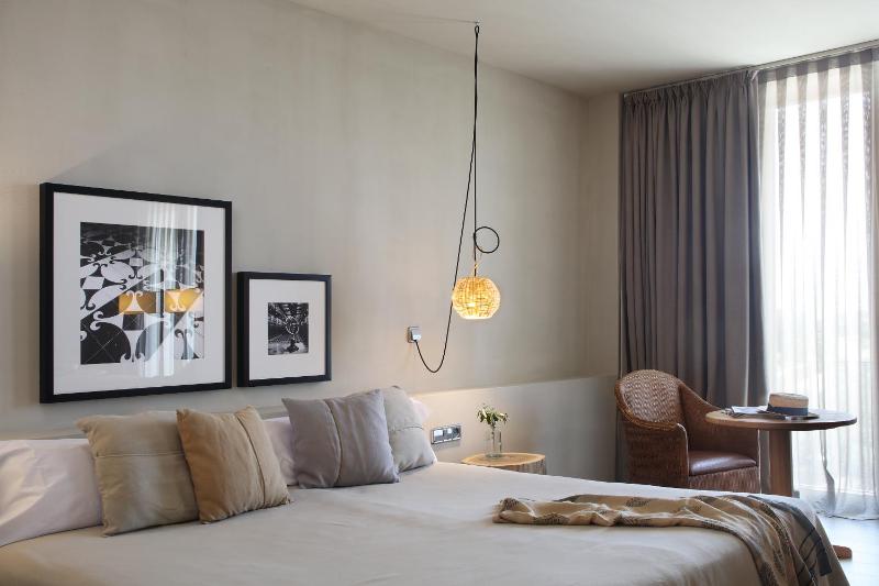 Triple Room image 3