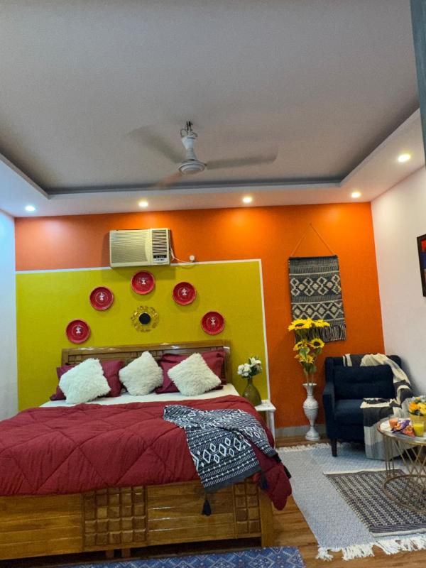 Private Cozy Space with Rooftop Garden in Delhi NCR and Gurgaon - image 16