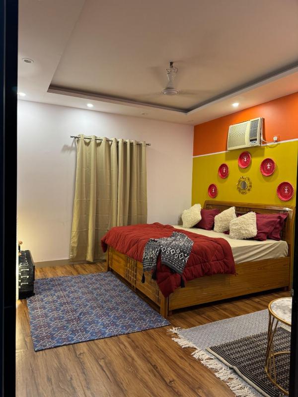 Private Cozy Space with Rooftop Garden in Delhi NCR and Gurgaon - image 30