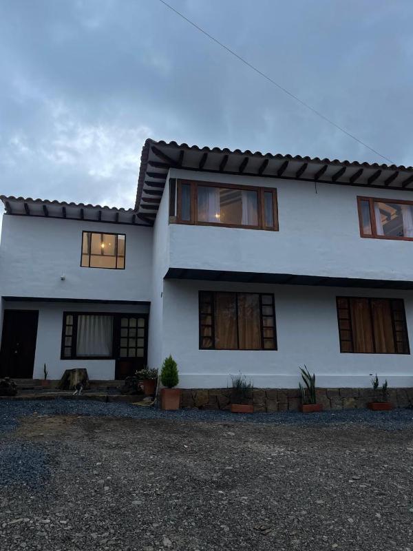 La Estancia Colonial - image 1
