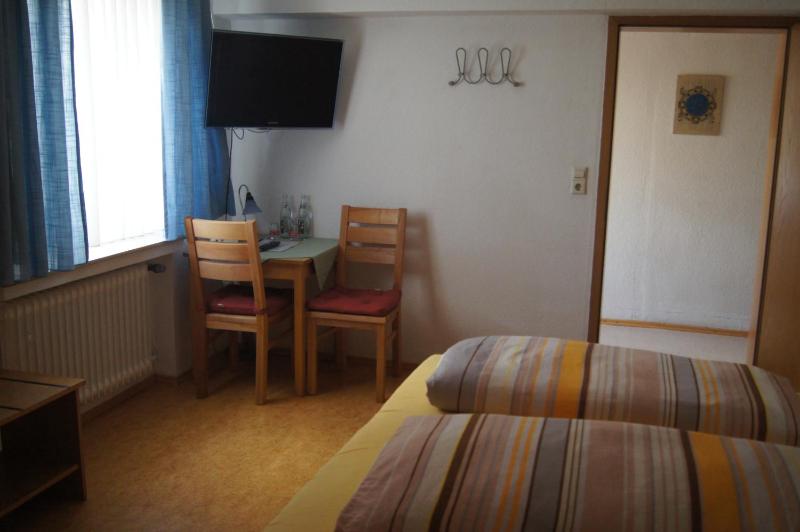 Single Room image 2