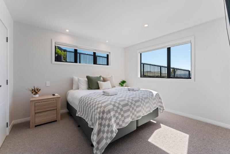 Acacia Bay Views - Taupo - image 28