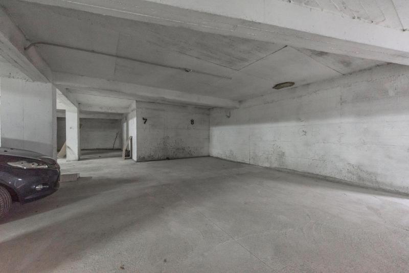Central & Natural Light 2Bdr Private Parking - image 14