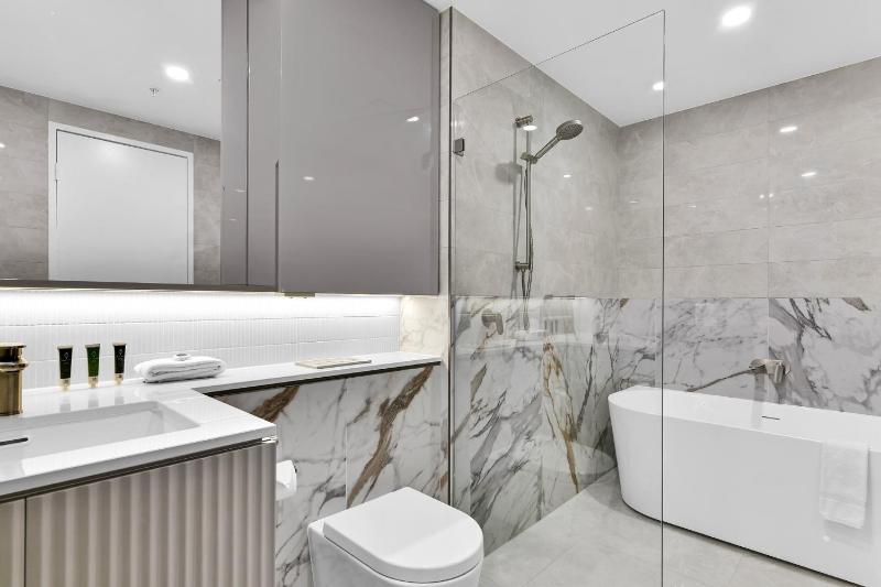 Stunning Wyndel Macquarie Apartment - image 10