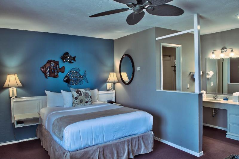 Queen Room image 1