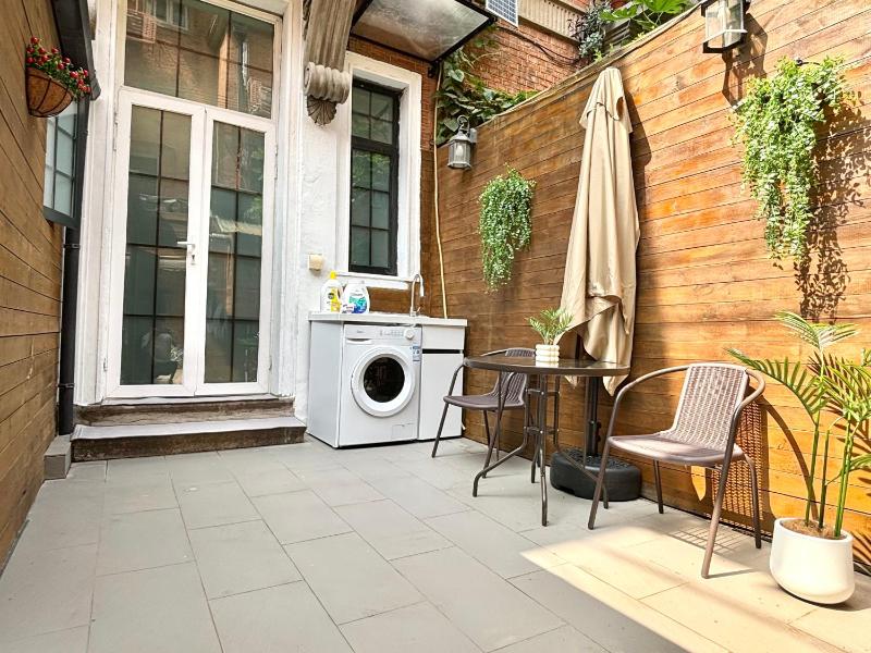 Private Garden Courtyard in Shanghai Old Villa Near City Center Nanjing West Road Metro Station - image 4