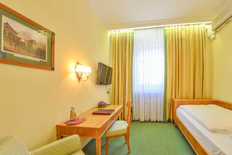 Standard Single Room image 4