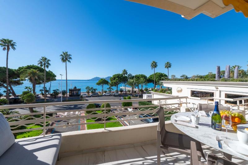 RARE! Luxury apartment on the Croisette - image 20