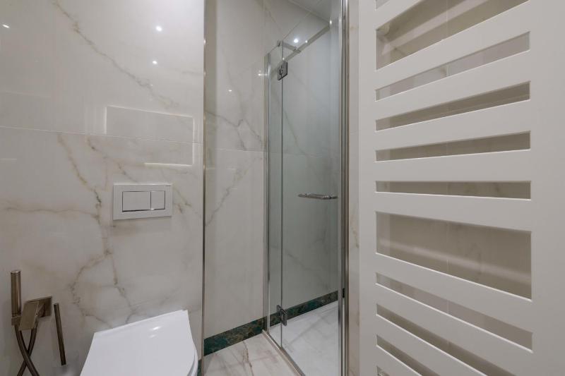 RARE! Luxury apartment on the Croisette - image 11