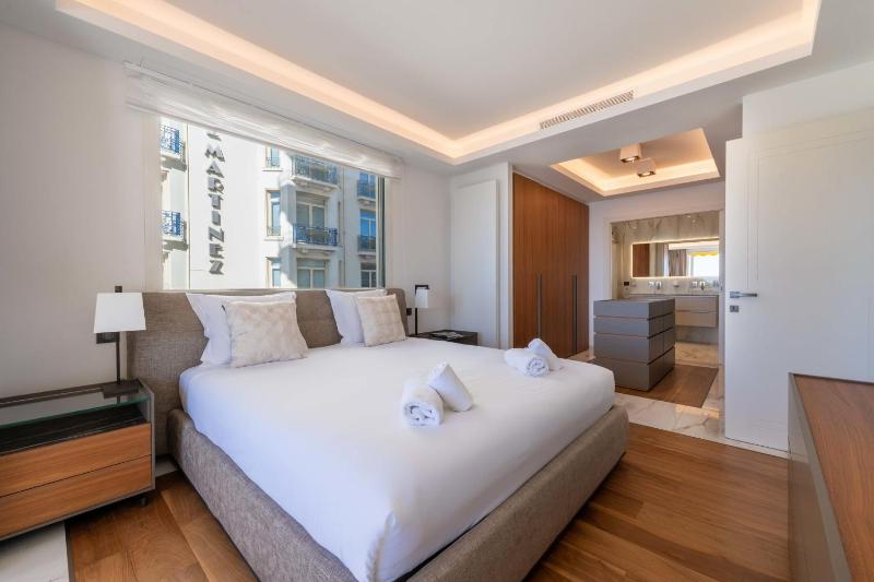 RARE! Luxury apartment on the Croisette - image 25