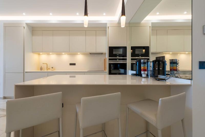 RARE! Luxury apartment on the Croisette - image 23