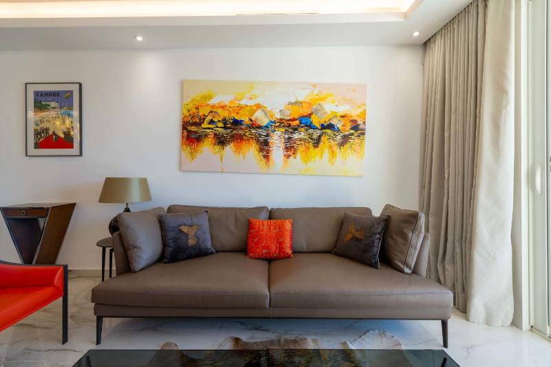 RARE! Luxury apartment on the Croisette - image 27