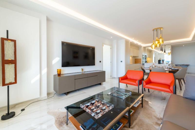 RARE! Luxury apartment on the Croisette - image 39