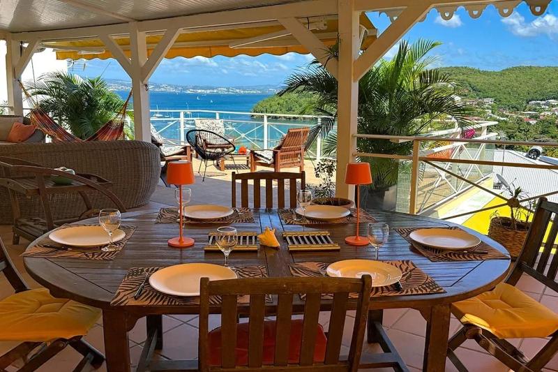 Maison de Charme Les Trois-Îlets Vue Mer - image 3