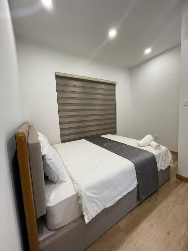 H-Vista Suites - The Wisteria - image 2