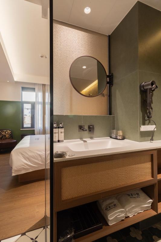 TeaHouse Hotel - image 36