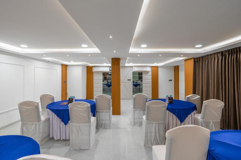 Hotel Shree Narayana By Perfectstayz Group - image 45