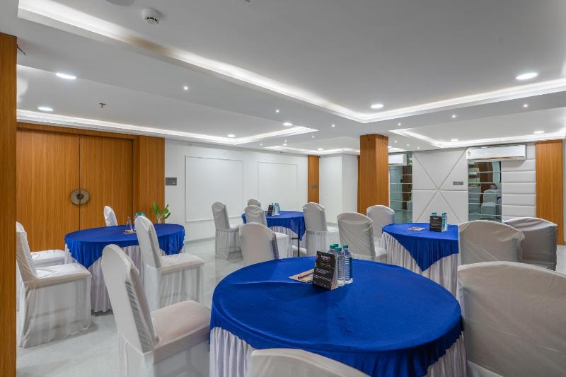 Hotel Shree Narayana By Perfectstayz Group - image 50