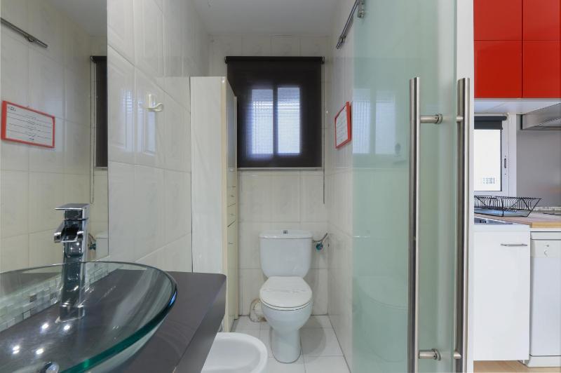 ApartEasy - Lovely Atic in Barcelona - image 7
