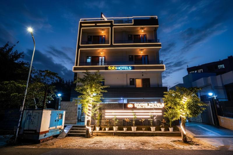 Divine Hotels & Banquets - image 15
