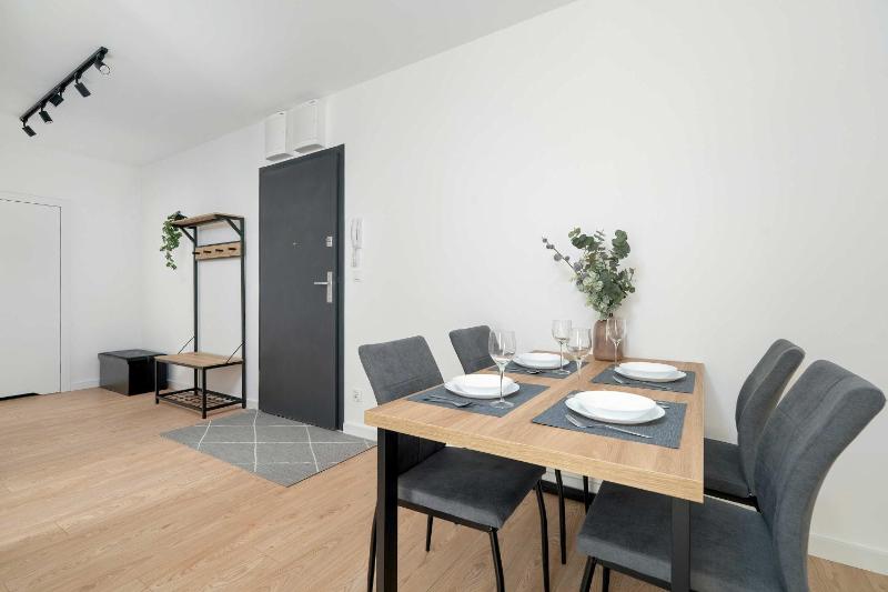 Spacious Apartment with Functional Interiors Parking & Balcony by Noclegi Renters - image 21
