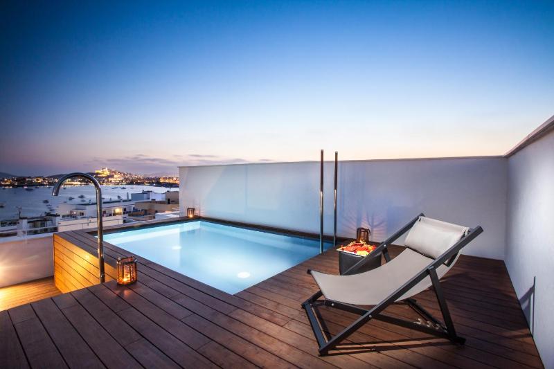 Suite Duplex Apartment with Private Pool image 1
