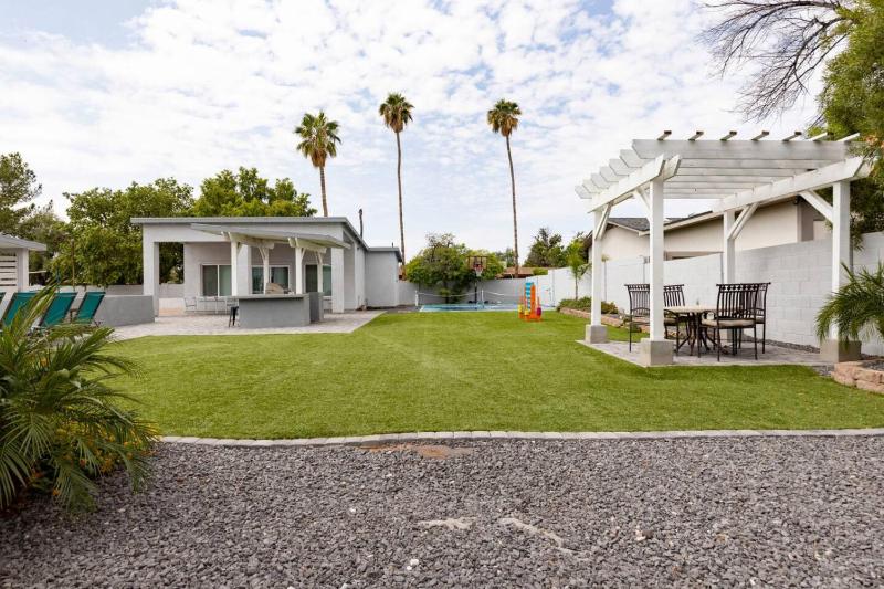 Scottsdalestays 9BDM Multimillion-Pool-Sportscourt - image 11