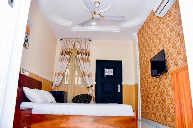 5 Star Villa Hotel - image 14