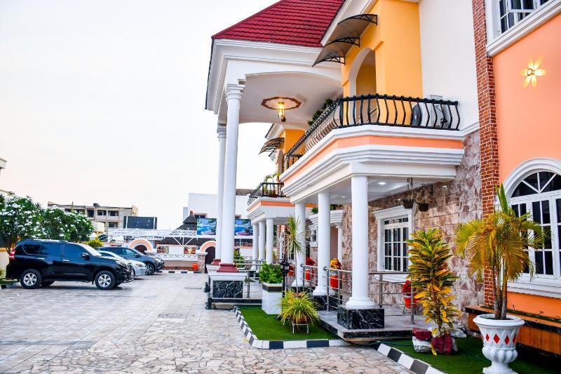 5 Star Villa Hotel - image 10