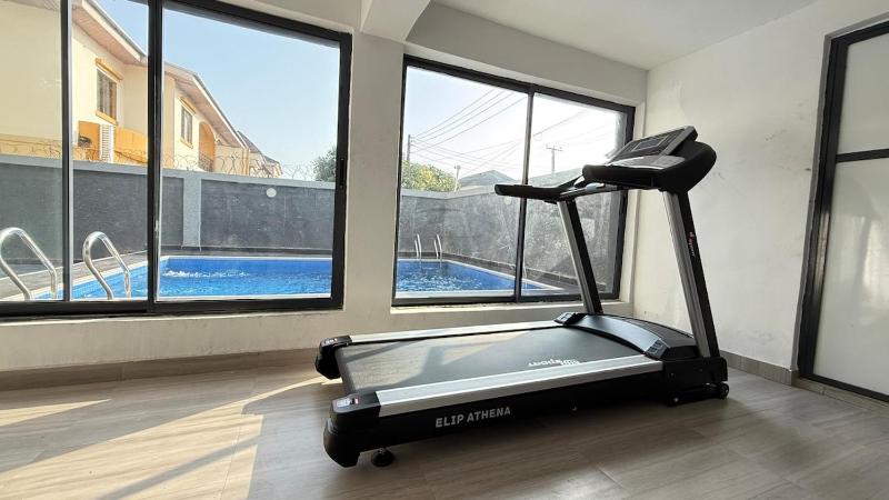 Rorex cozy cityview 1 bedroom apartment - image 2