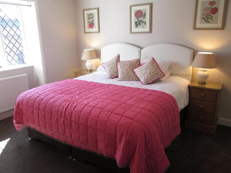 Superior Deluxe Double or Twin Room  image 1