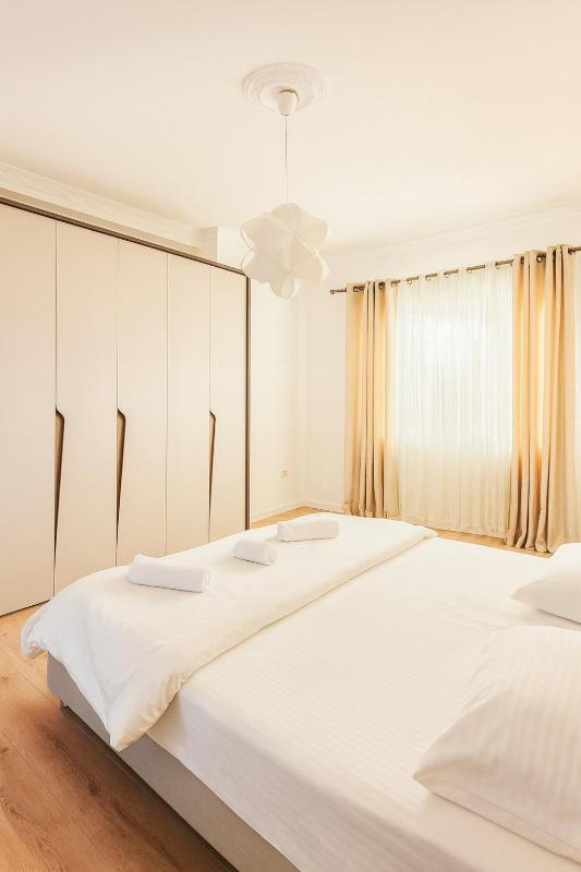 Blloku Luxury 2 bedroom apartment - image 14
