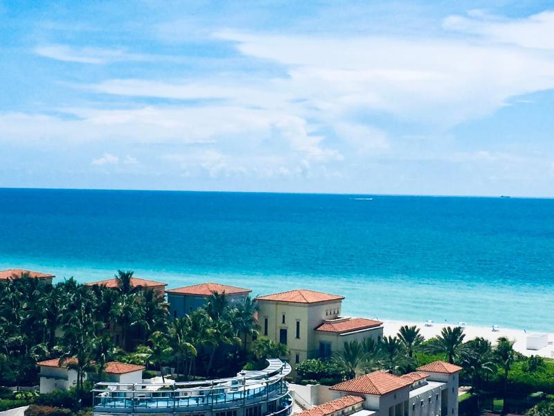 OCEAN VIEW 1BR 2BA BEACH CONDO Parking - image 1